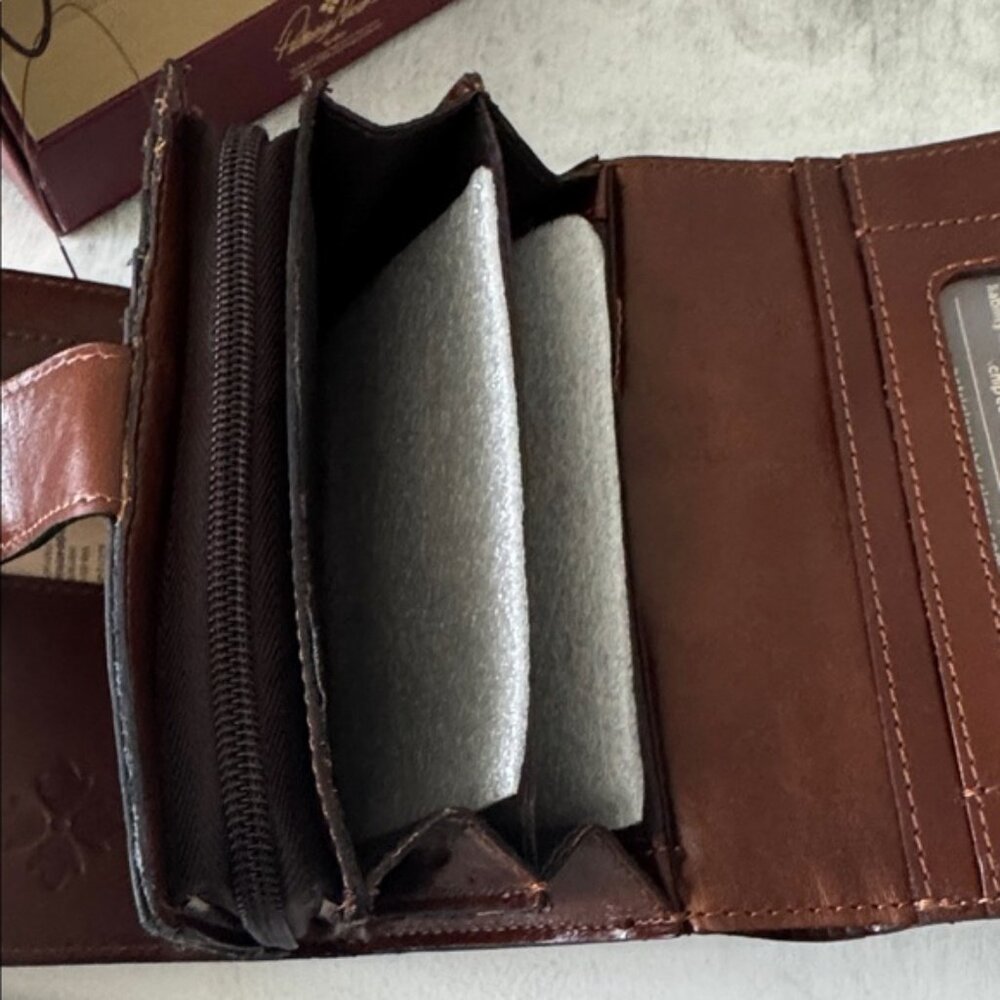 PATRICIA NASH Cametti floral leather RFID trifold wallet Prairie Rose Tan Red - Picture 10 of 14